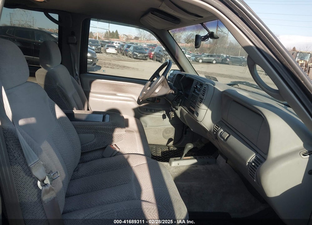 1998 CHEVROLET TAHOE LS VIN: 1GNEK13R4WJ371916