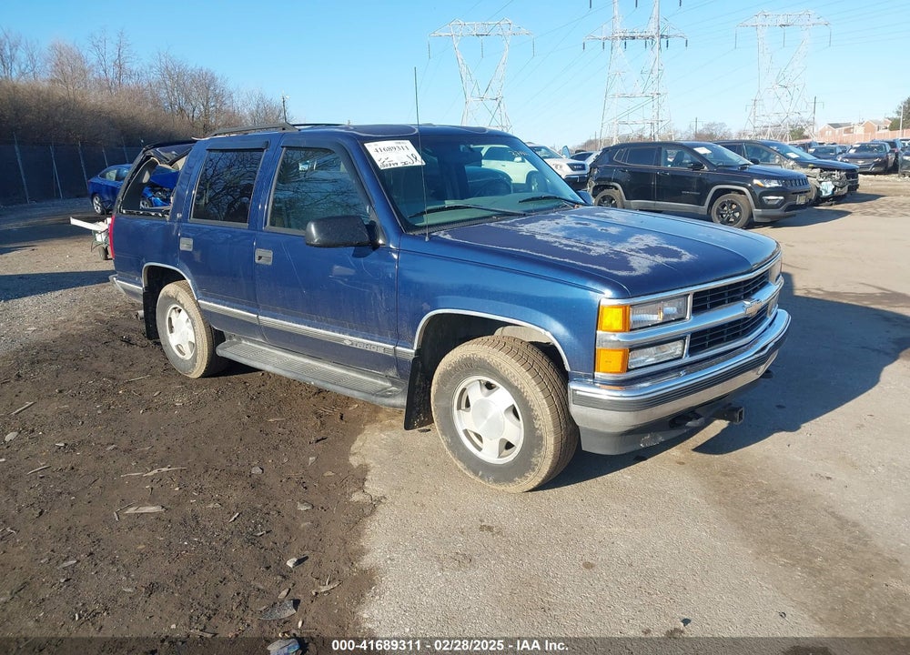 1998 CHEVROLET TAHOE LS VIN: 1GNEK13R4WJ371916