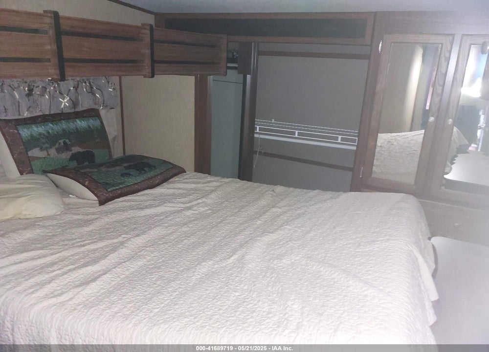 2017 KEYSTONE SPRINTER VIN: 4YDF32627H1530443