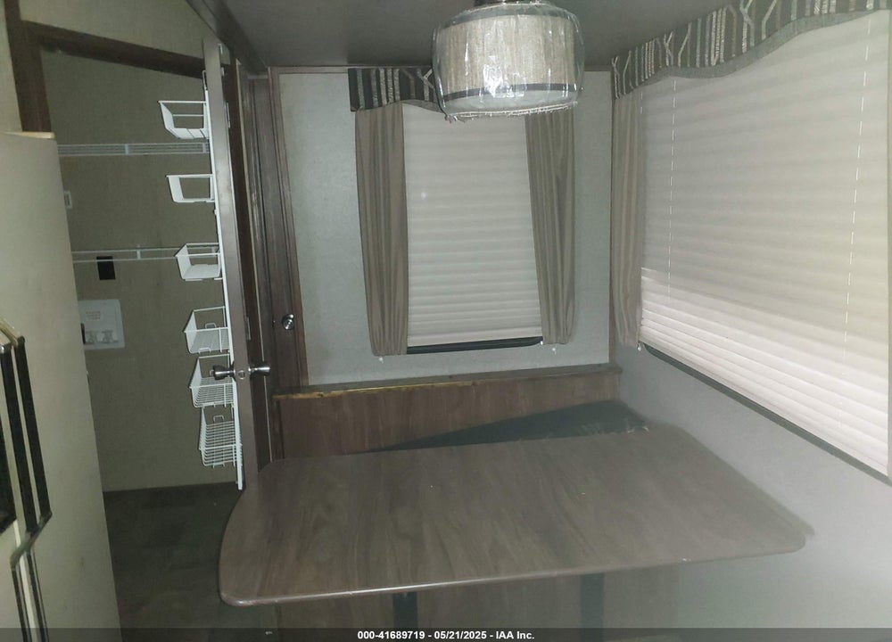 2017 KEYSTONE SPRINTER VIN: 4YDF32627H1530443