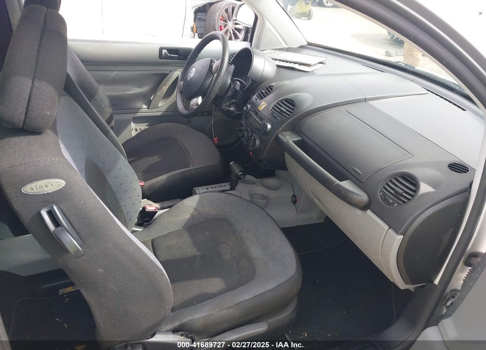 2000 VOLKSWAGEN NEW BEETLE VIN: 3VWBA21CXYM405122