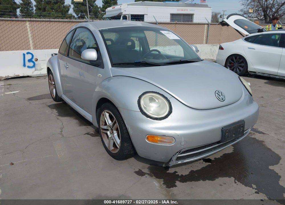 2000 VOLKSWAGEN NEW BEETLE VIN: 3VWBA21CXYM405122