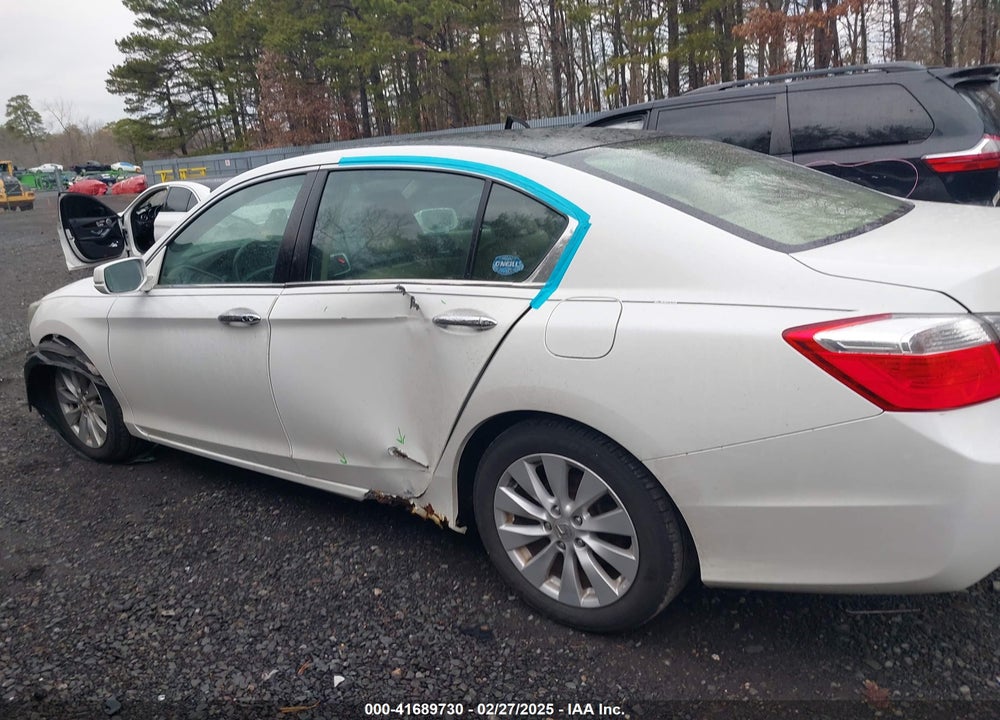 2013 HONDA ACCORD VIN: 1HGCR2F78DA077705