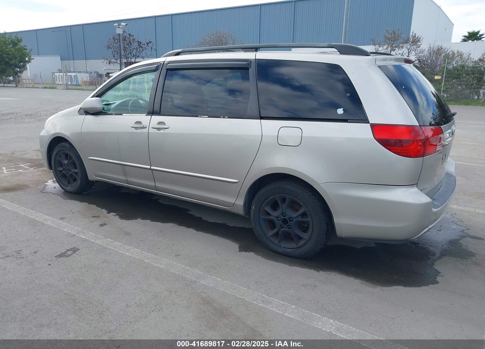 2005 TOYOTA SIENNA VIN: 5TDZA22C95S221592