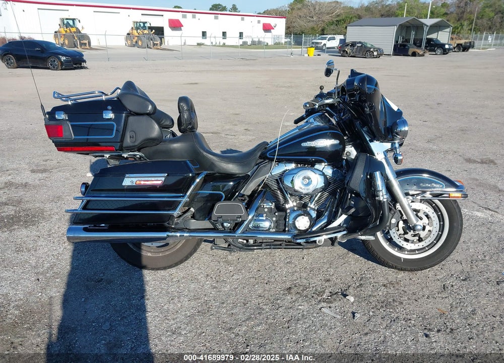 2008 HARLEY-DAVIDSON FLTC ULTRA SHRINE VIN: 1HD1FL41X8Y648481