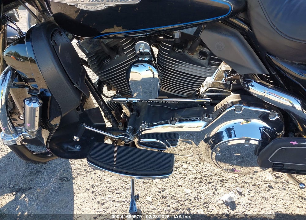 2008 HARLEY-DAVIDSON FLTC ULTRA SHRINE VIN: 1HD1FL41X8Y648481