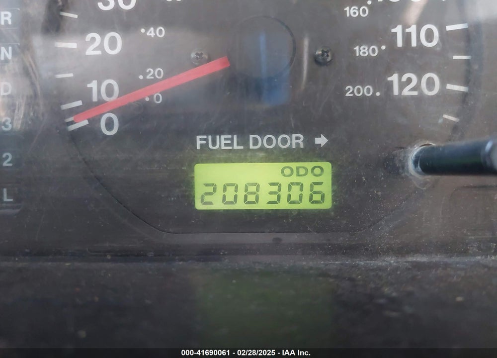 1998 ISUZU TROOPER S VIN: JACDJ58X0W7913434