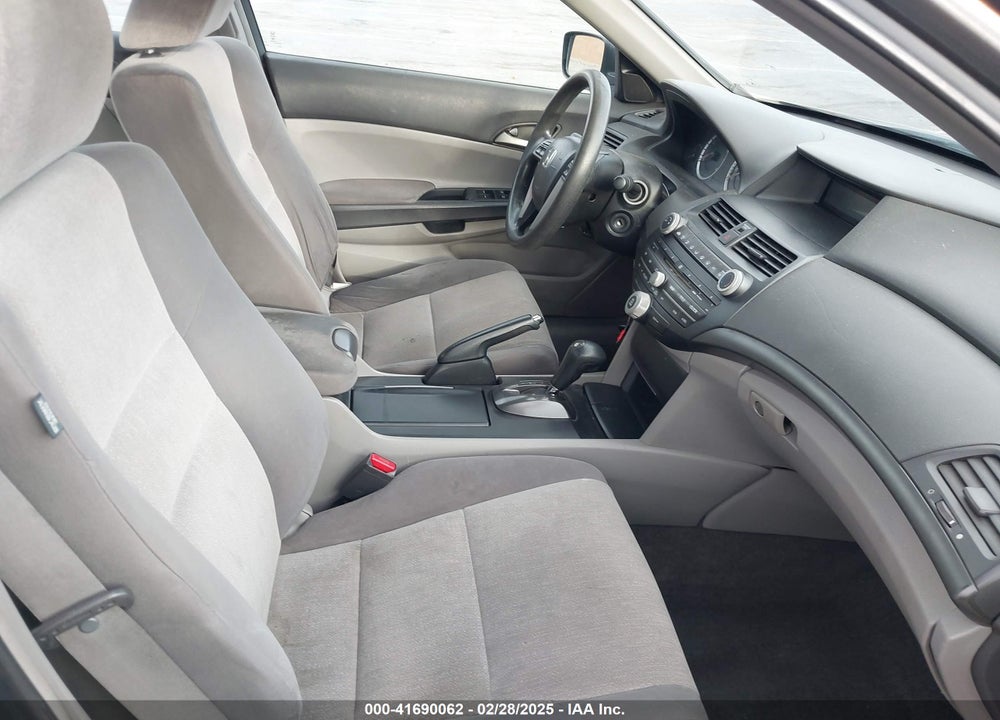 2008 HONDA ACCORD VIN: 1HGCP264X8A108583