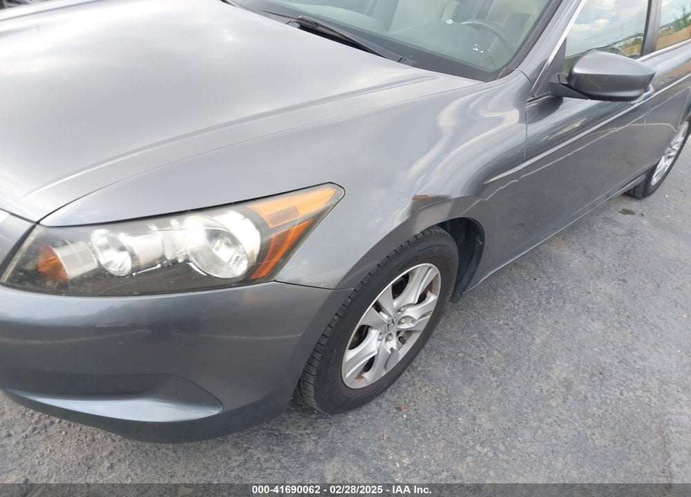 2008 HONDA ACCORD VIN: 1HGCP264X8A108583