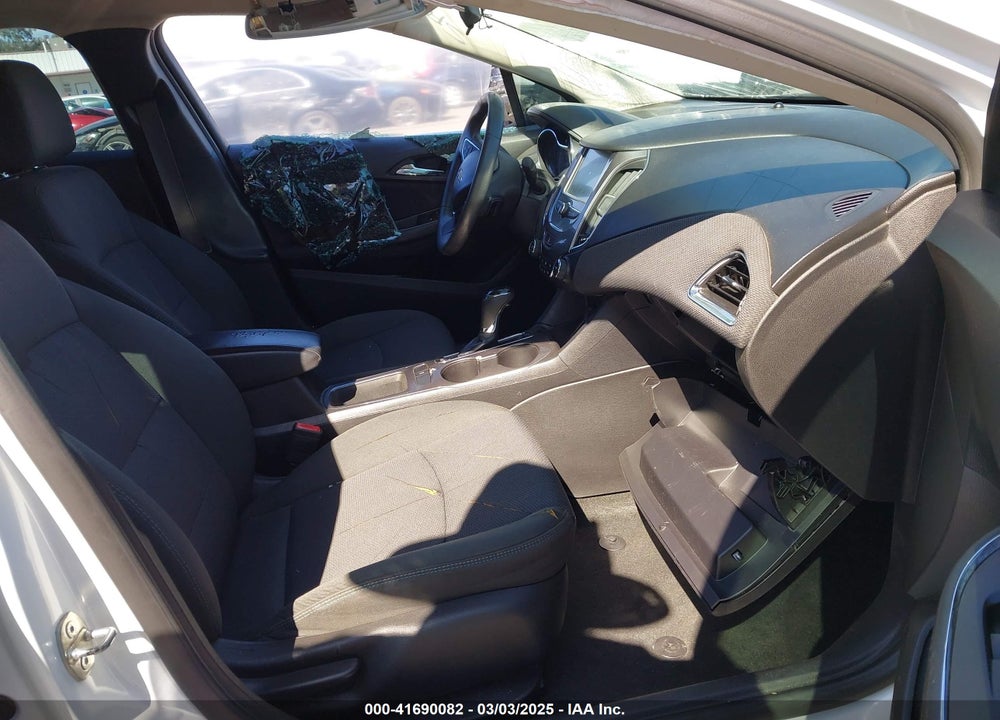 2017 CHEVROLET CRUZE VIN: 1G1BE5SMXH7171597