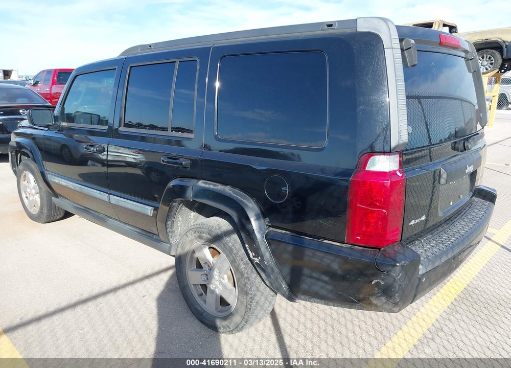 2008 JEEP COMMANDER VIN: 1J8HG48K98C140661