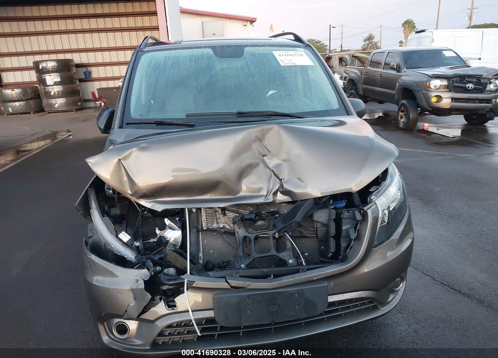 2020 MERCEDES-BENZ METRIS VIN: WD4PG2EE3K3523210