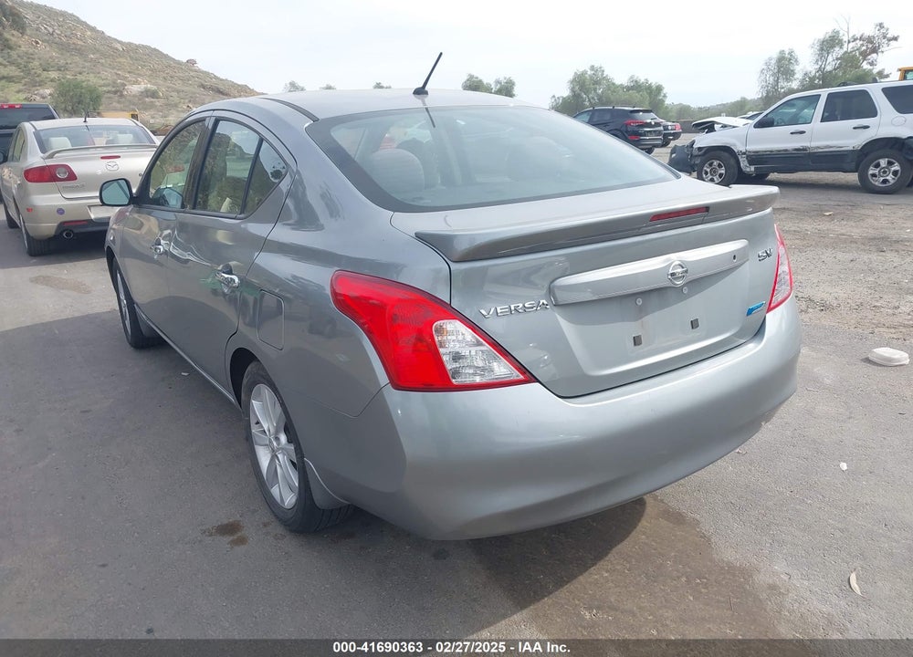 2014 NISSAN VERSA 1.6 SV VIN: 3N1CN7AP8EL819239