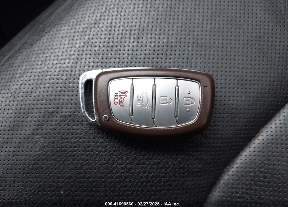 2015 HYUNDAI SONATA VIN: 5NPE34ABXFH075918