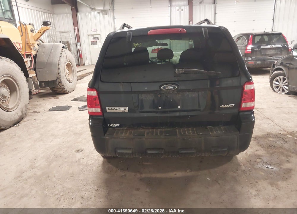 2008 FORD ESCAPE VIN: 1FMCU93198KD40608