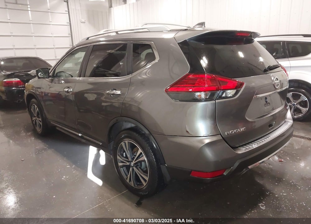 2017 NISSAN ROGUE SL VIN: JN8AT2MV6HW284437