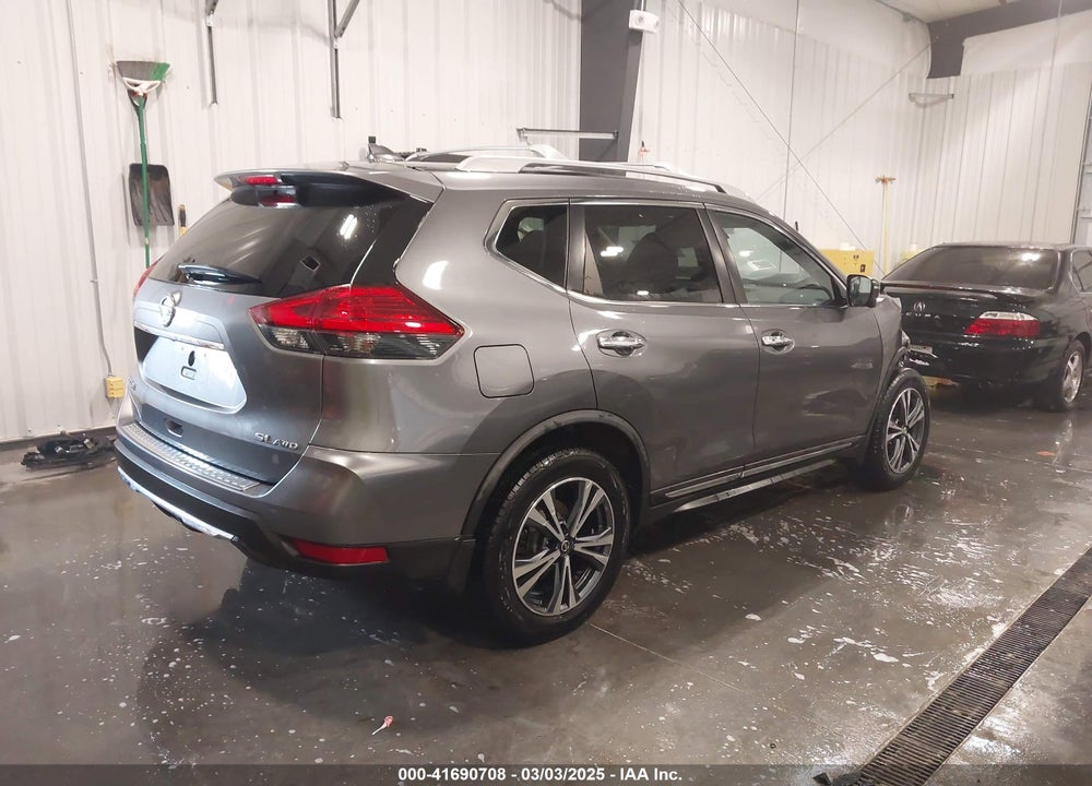 2017 NISSAN ROGUE SL VIN: JN8AT2MV6HW284437