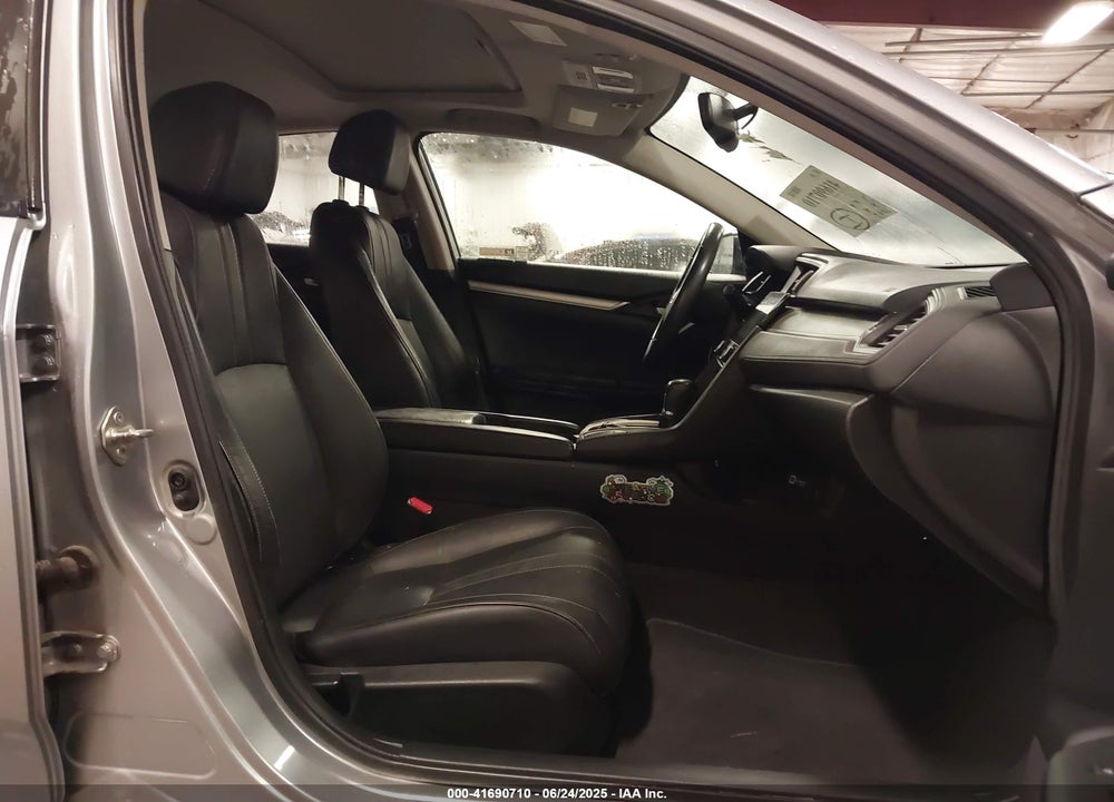 2018 HONDA CIVIC EX-L VIN: 19XFC1F7XJE003895