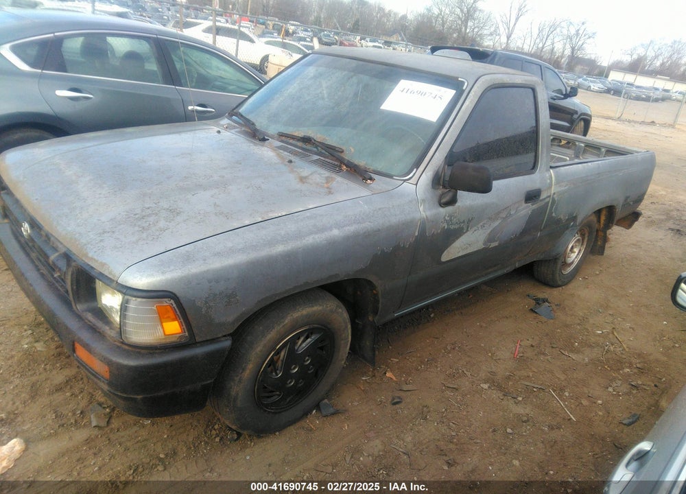 1994 TOYOTA PICKUP 1/2 TON SHORT WHEELBASE VIN: JT4RN81A6R5195763