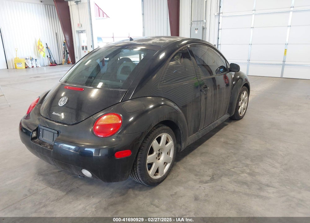 2002 VOLKSWAGEN NEW BEETLE GLX VIN: 3VWDD21C52M402667