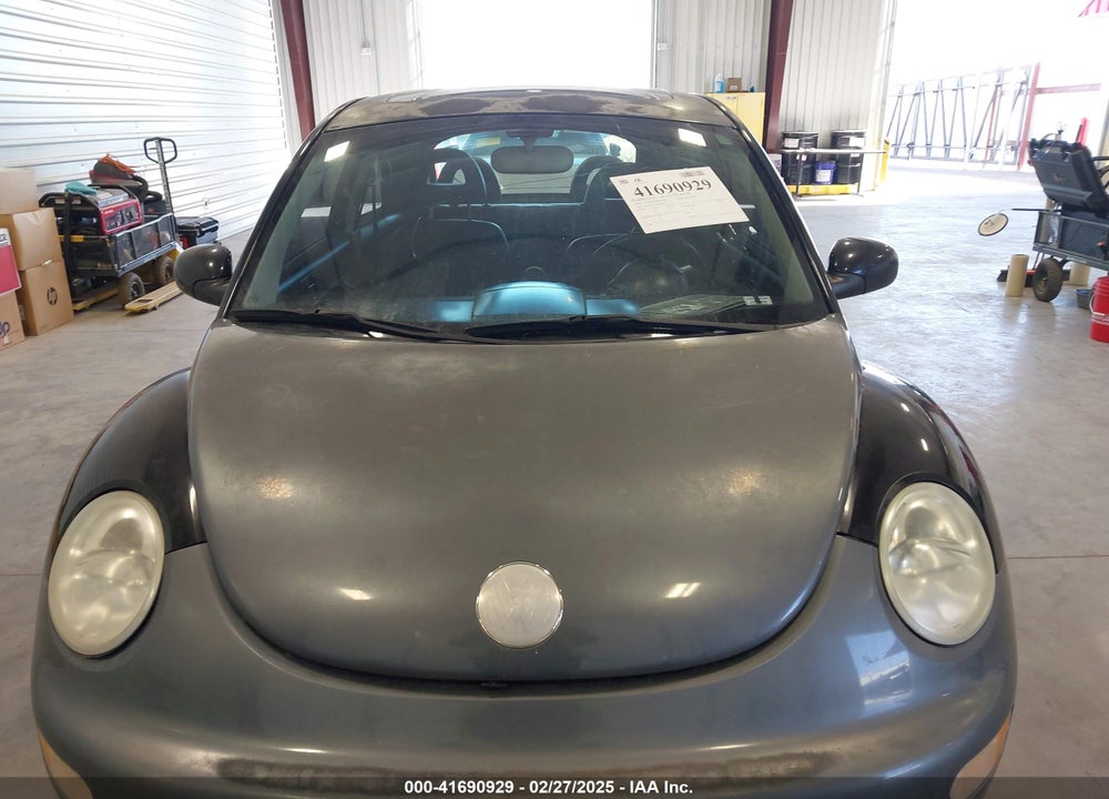 2002 VOLKSWAGEN NEW BEETLE GLX VIN: 3VWDD21C52M402667