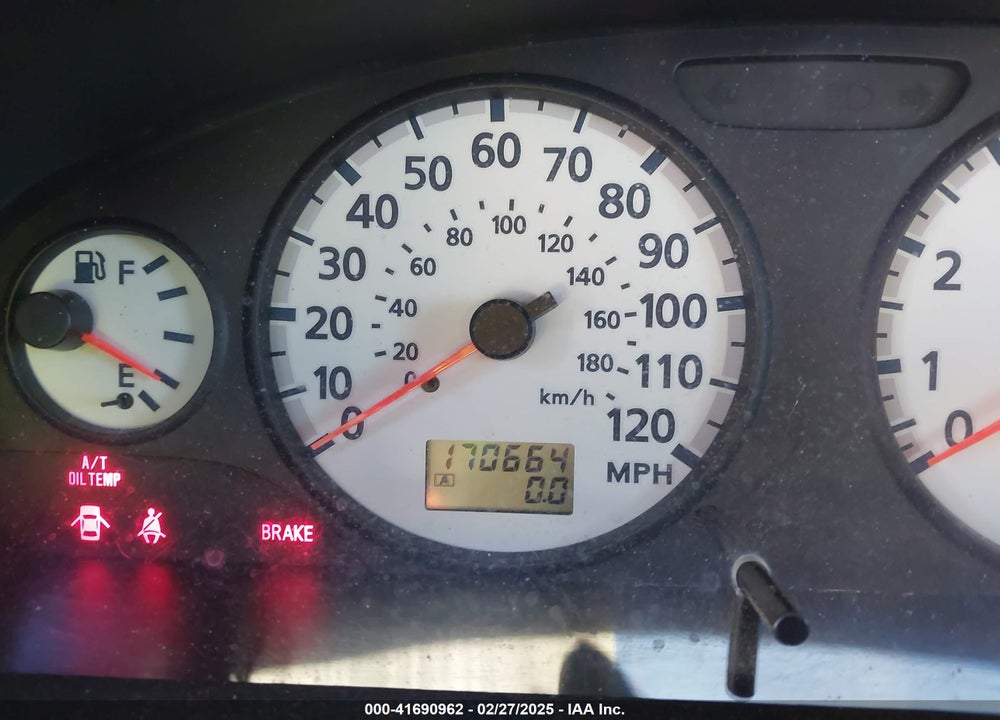 2001 NISSAN PATHFINDER VIN: JN8DR09Y61W607832