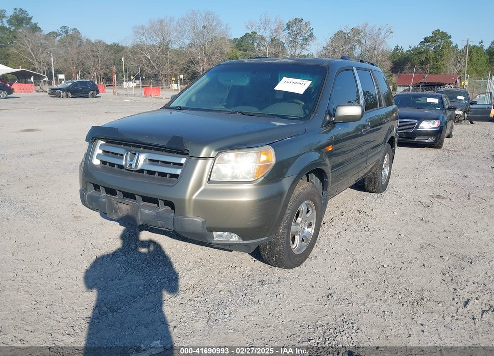 2006 HONDA PILOT EX-L VIN: 5FNYF18766B026721