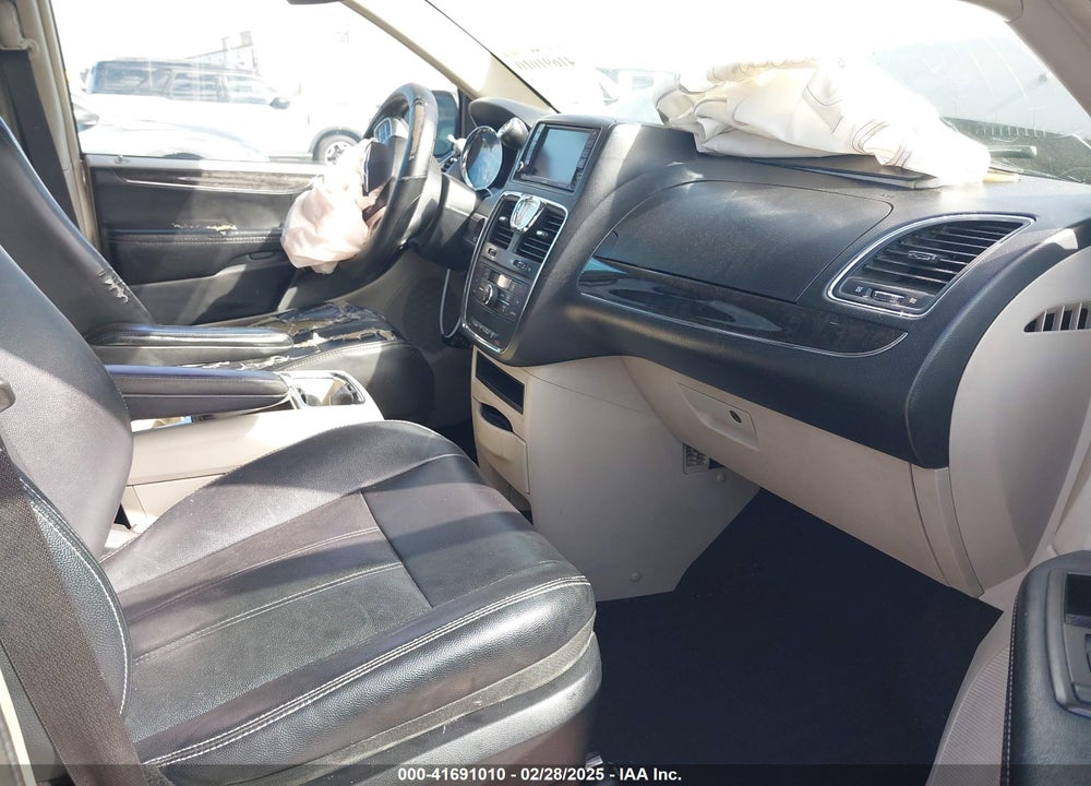 2014 CHRYSLER TOWN & COUNTRY TOURING VIN: 2C4RC1BGXER307011
