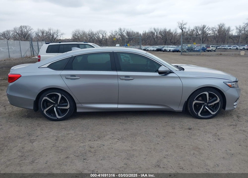 2018 HONDA ACCORD VIN: 1HGCV1E34JA189126