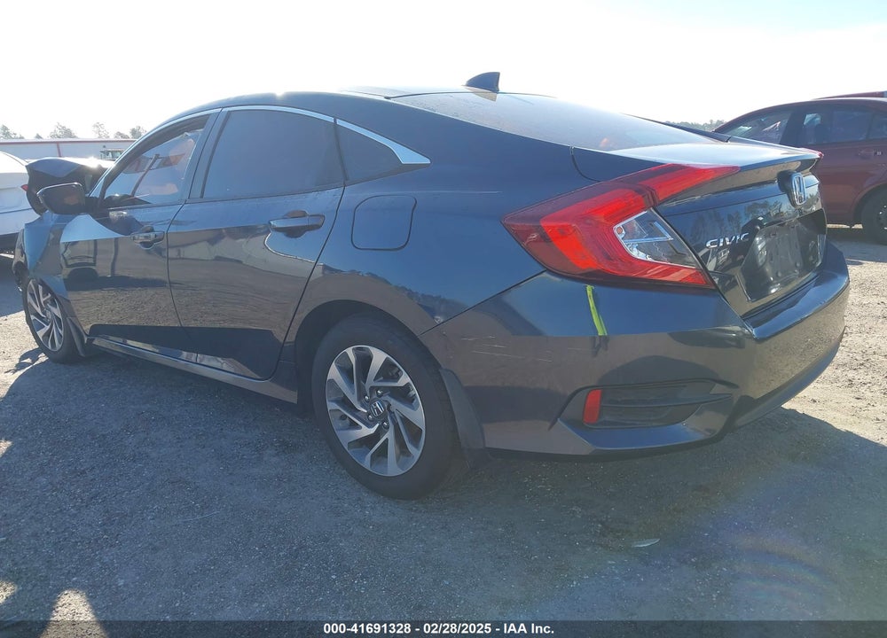 2017 HONDA CIVIC VIN: 19XFC2F79HE046575
