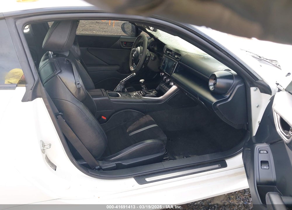 2024 TOYOTA GR86 VIN: JF1ZNBE17R8753079