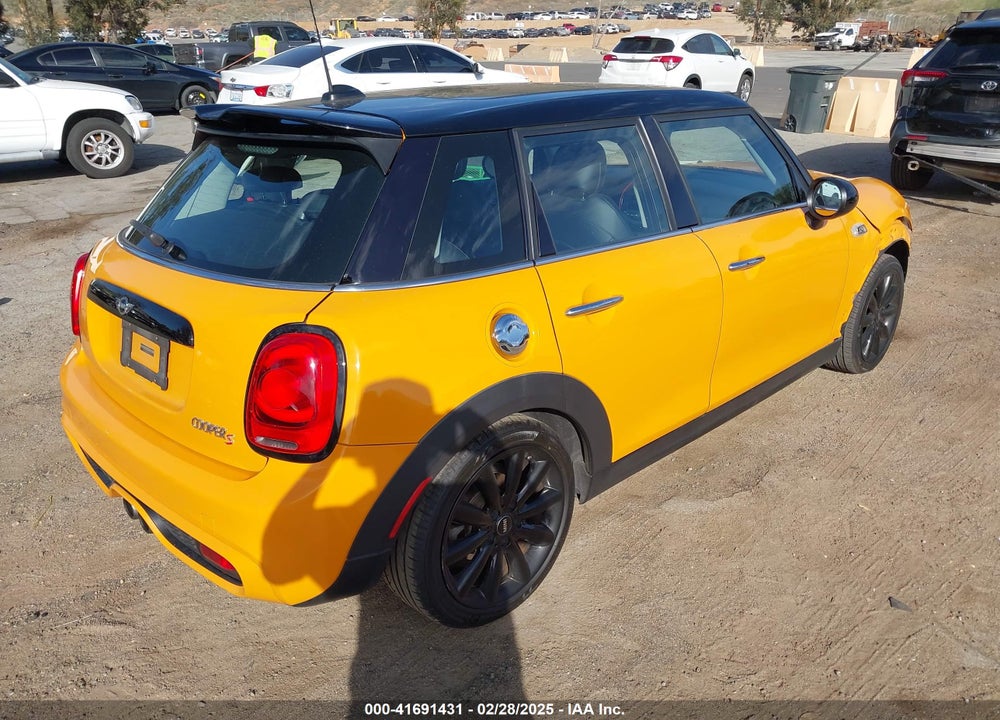 2015 MINI HARDTOP VIN: WMWXU3C51F2B57061