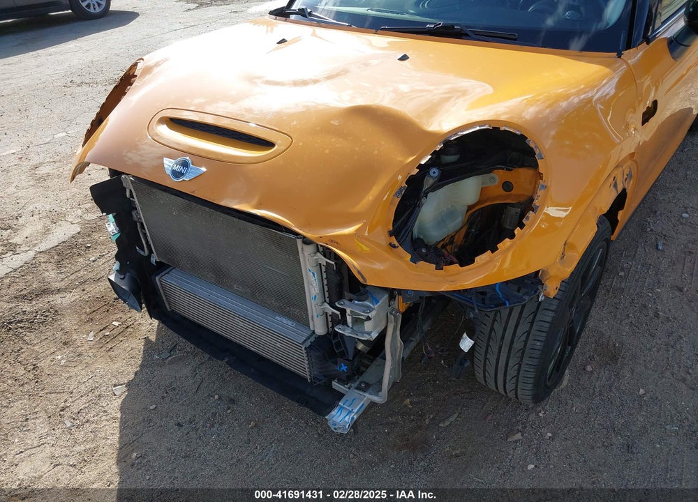2015 MINI HARDTOP VIN: WMWXU3C51F2B57061