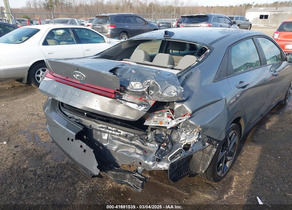 2023 HYUNDAI ELANTRA VIN: KMHLS4AGXPU610917