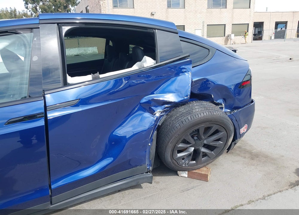 2024 TESLA MODEL X VIN: 7SAXCAE59RF436735