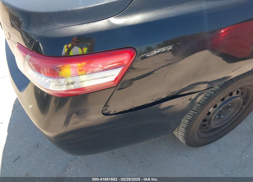 2010 TOYOTA CAMRY VIN: 4T1BF3EK4AU072103