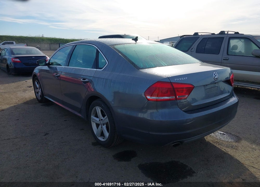 2014 VOLKSWAGEN PASSAT VIN: 1VWBT7A37EC114954