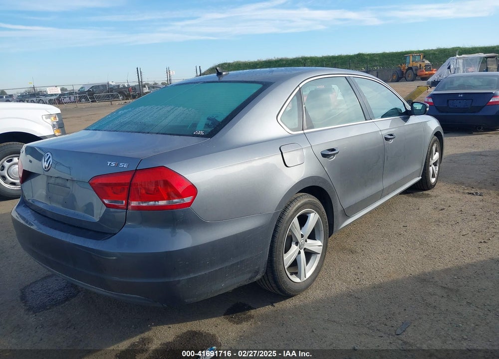 2014 VOLKSWAGEN PASSAT VIN: 1VWBT7A37EC114954
