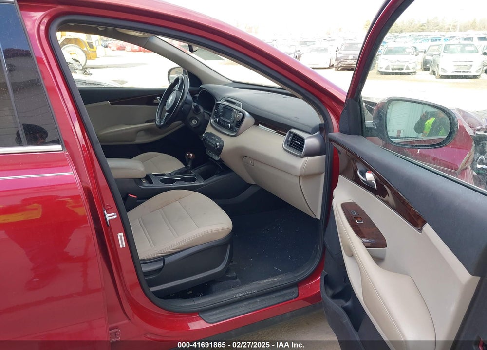 2016 KIA SORENTO 2.4L LX VIN: 5XYPGDA37GG023130