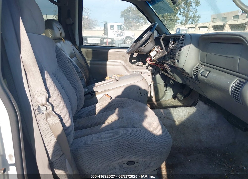 1997 GMC YUKON VIN: 1GKEK13R9VJ741768