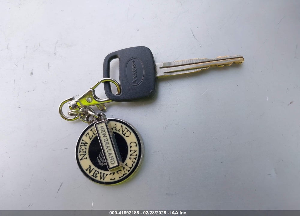 1998 TOYOTA RAV4 VIN: JT3GP10V5W0027834