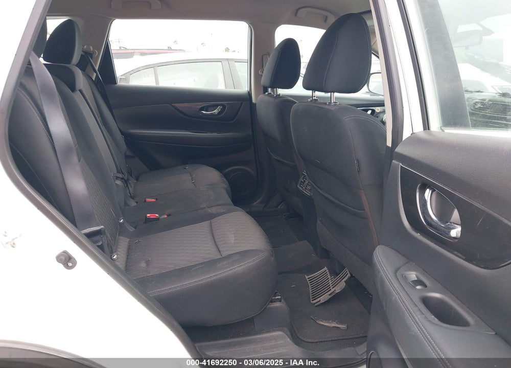 2017 NISSAN ROGUE S VIN: KNMAT2MT9HP573509