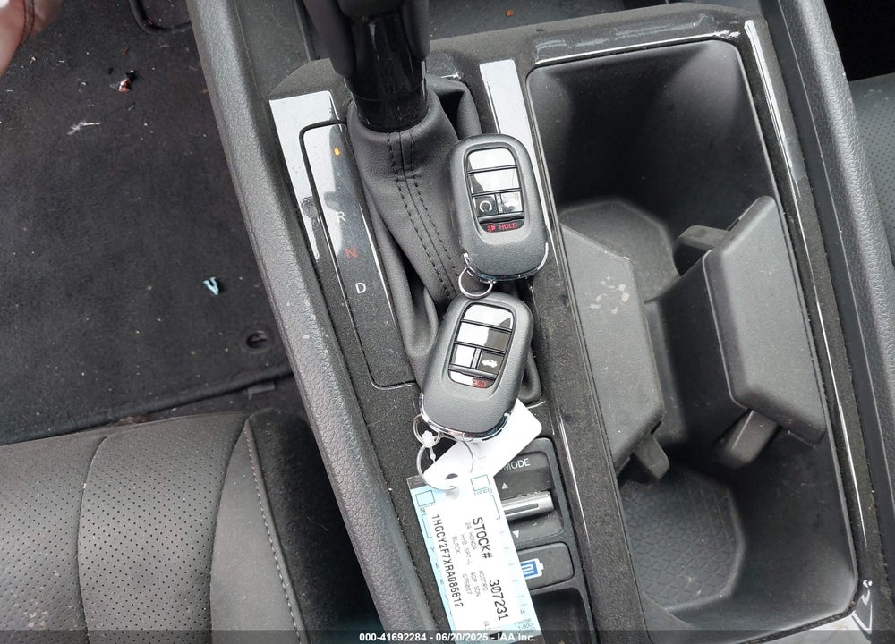 2024 HONDA ACCORD HYBRID SPORT-L VIN: 1HGCY2F7XRA086612