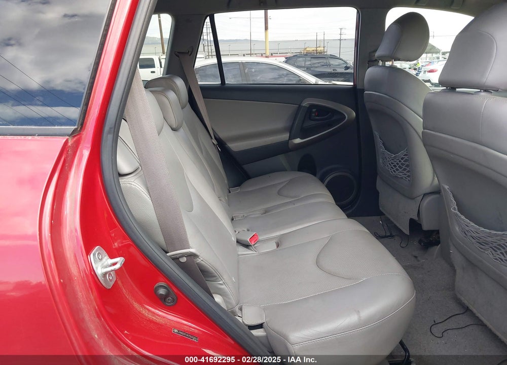 2007 TOYOTA RAV4 LIMITED VIN: JTMZD31V075032810