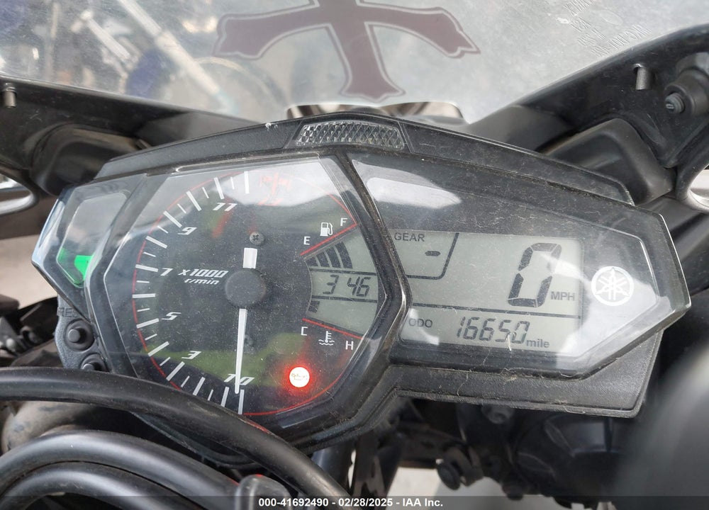 2016 YAMAHA YZFR3 VIN: MH3RH06Y3GK011250