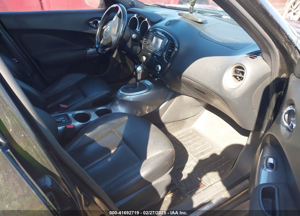 2011 NISSAN JUKE VIN: JN8AF5MV0BT019823