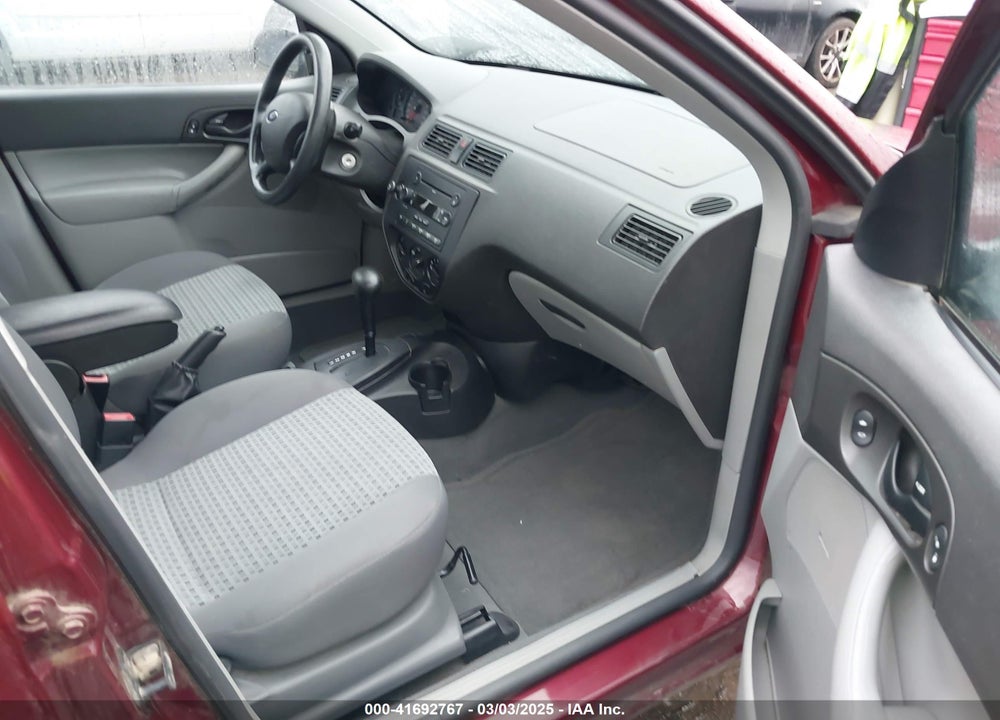 2006 FORD FOCUS ZX4 VIN: 1FAHP34N56W219893