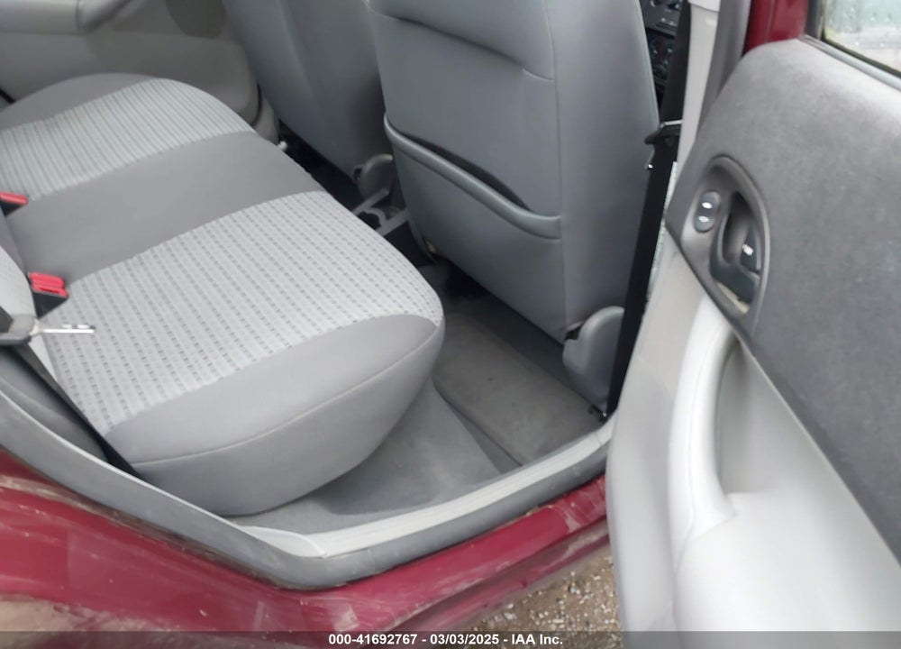 2006 FORD FOCUS ZX4 VIN: 1FAHP34N56W219893