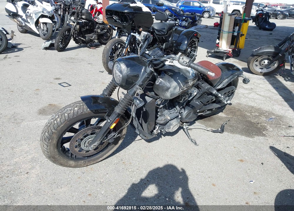 2021 INDIAN MOTORCYCLE CO. SCOUT BOBBER ABS VIN: 56KMTA00XM3164921