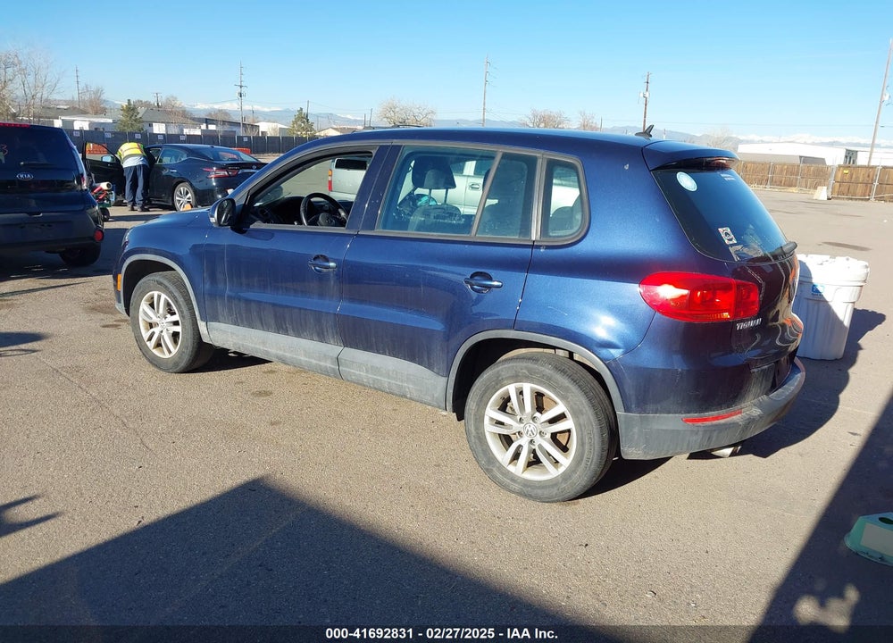 2013 VOLKSWAGEN TIGUAN VIN: WVGAV7AX3DW539270